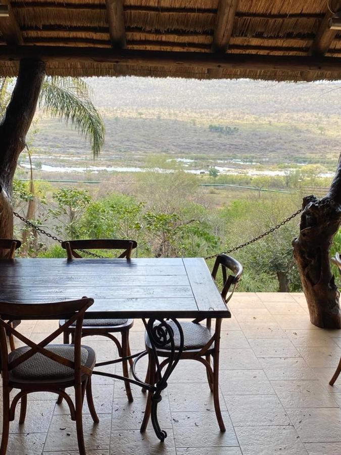 Croc River Lodge Komatipoort Zewnętrze zdjęcie