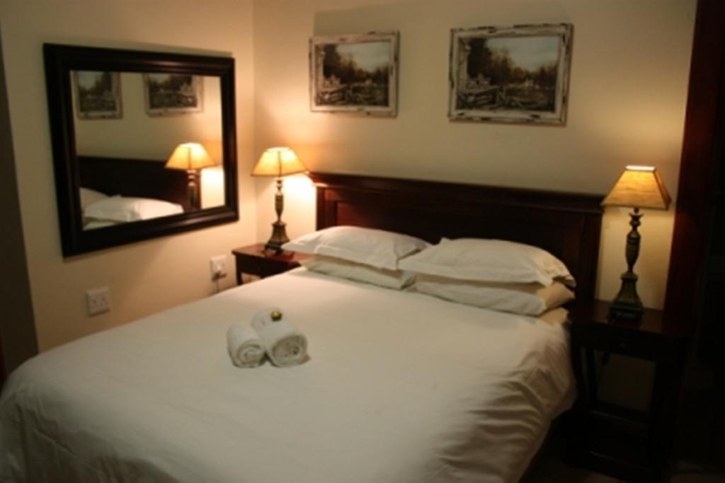 Croc River Lodge Komatipoort Zewnętrze zdjęcie